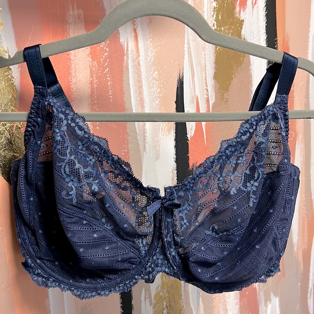 Chantelle 34H bra